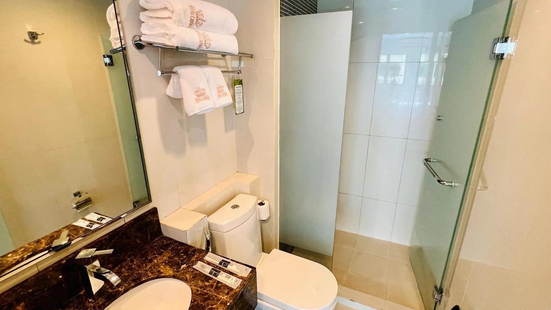 Royal Crown Scsp 783 Kk Cbd Near Imago Apartment Kota Kinabalu
